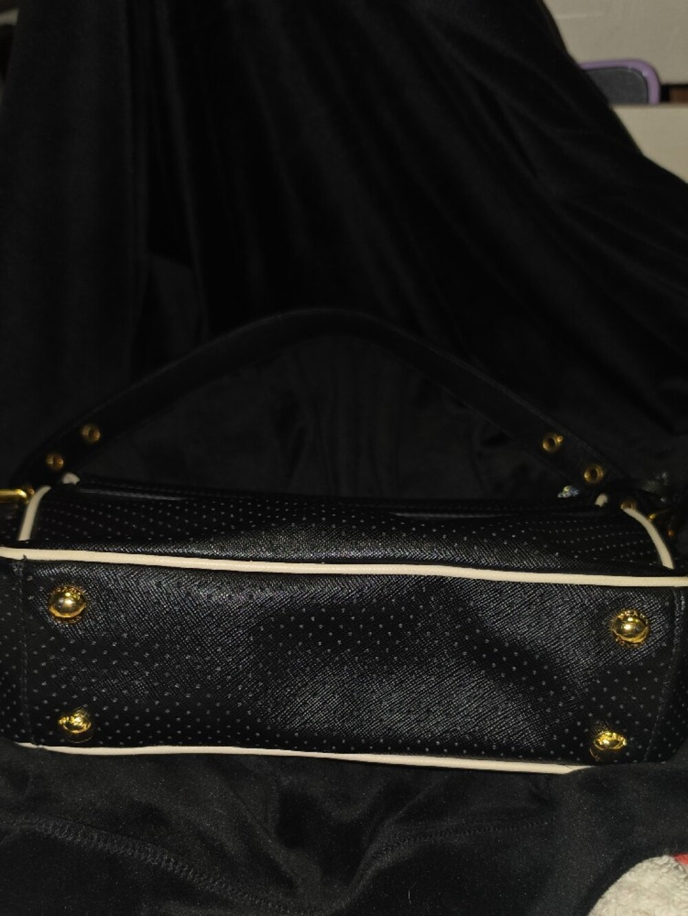 Prada Black Shoulder Bag with KEY. Cream Trim - Picture 7 of 10